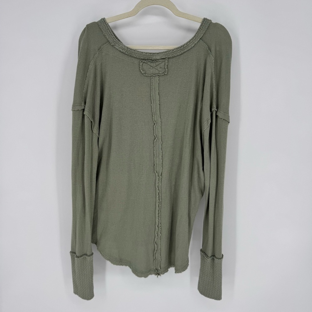 We The Free Sage Green Scoop Neck Lightweight Sweater - Picture 4 of 8